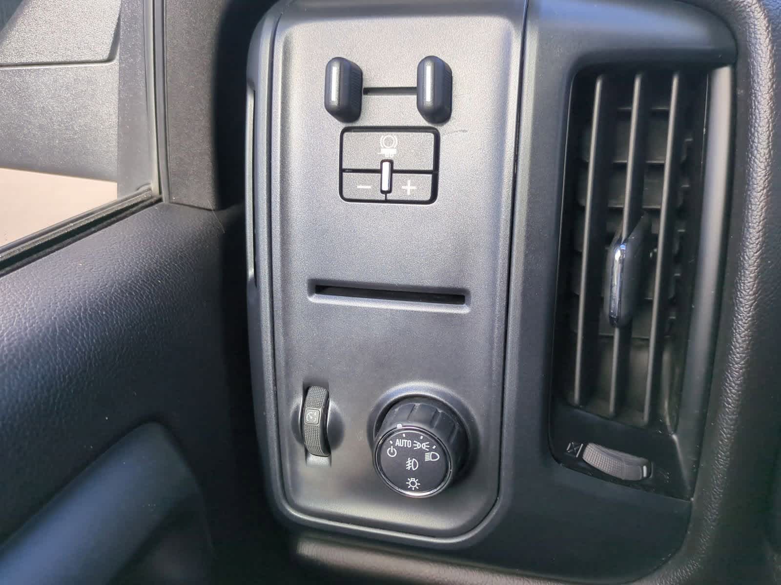 Thumbnail: 2018 GMC Sierra 1500 - 24