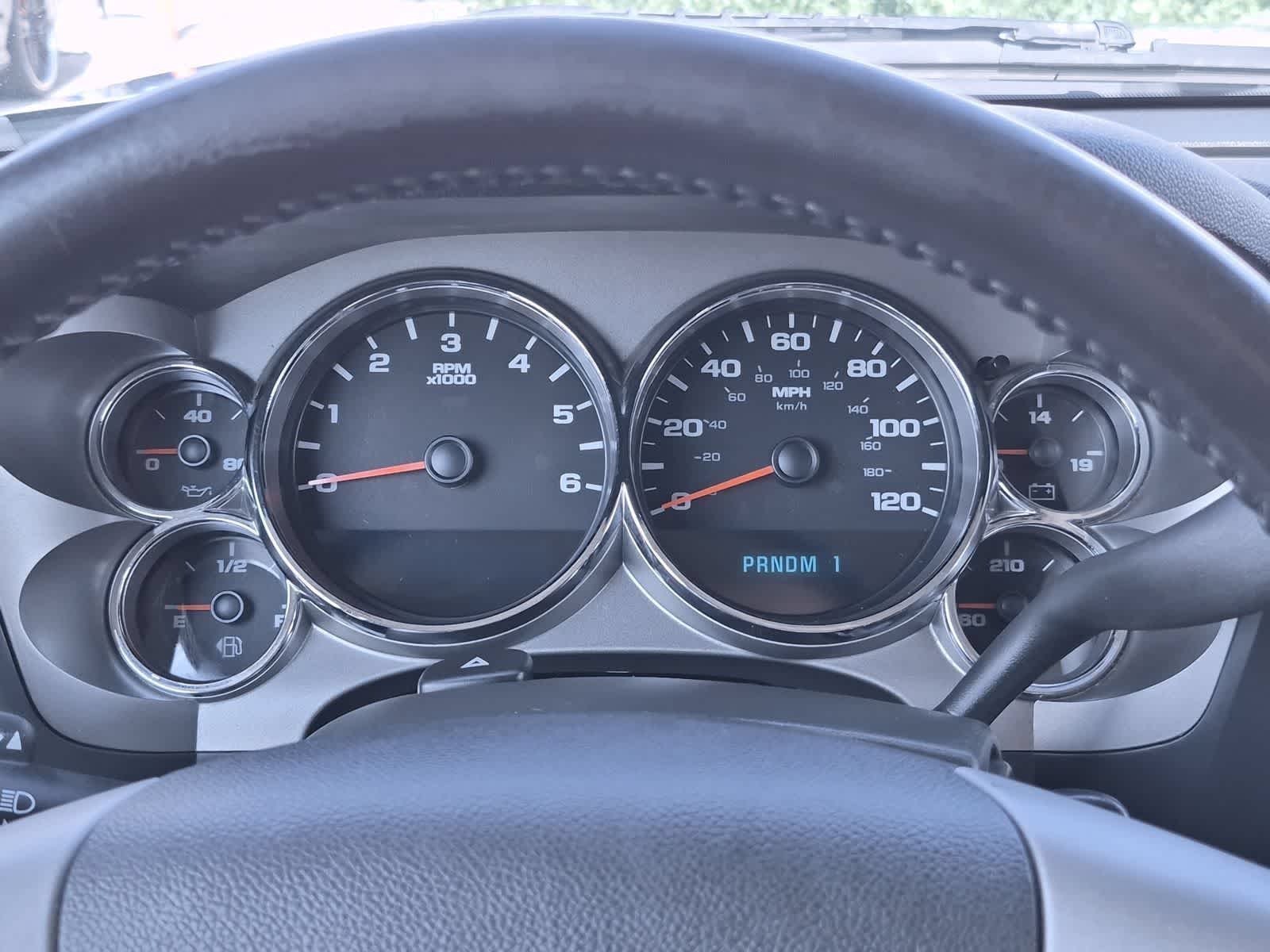 Thumbnail: 2009 GMC Sierra 2500 - 32