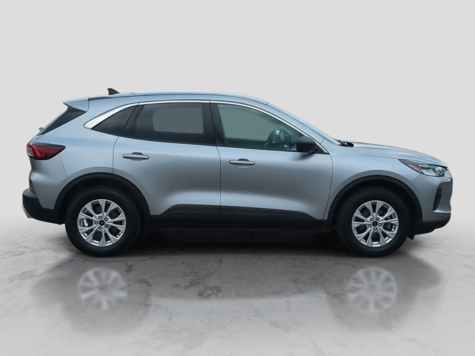 Thumbnail: 2023 Ford Escape - 9