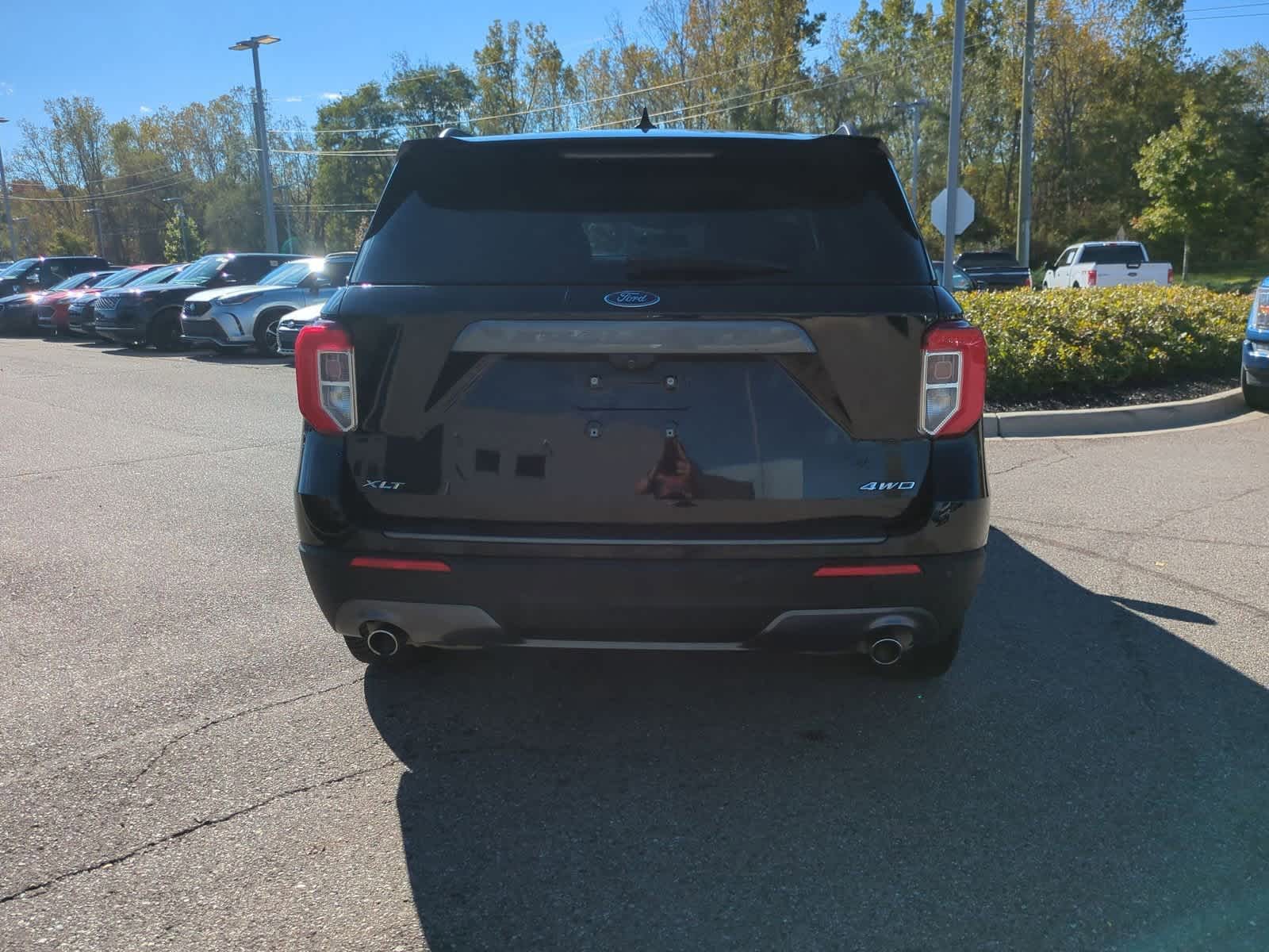 Thumbnail: 2021 Ford Explorer - 7