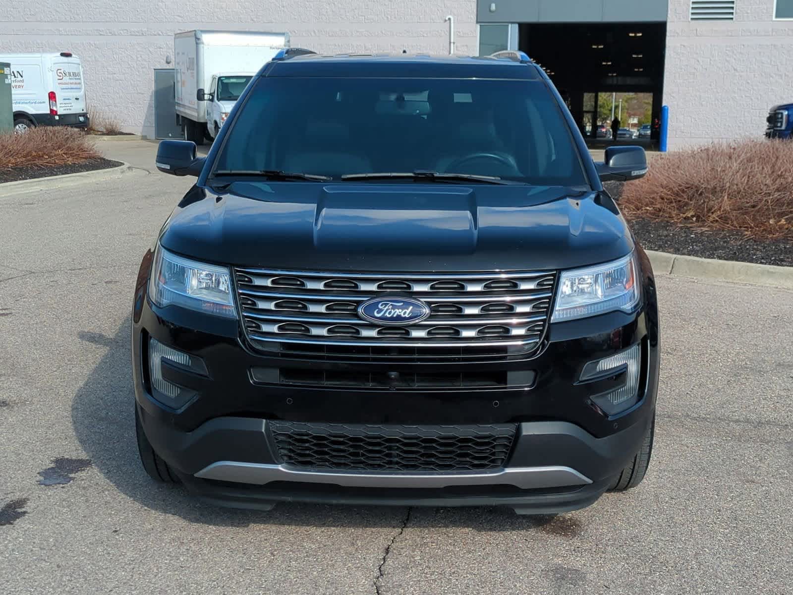 Thumbnail: 2016 Ford Explorer - 3