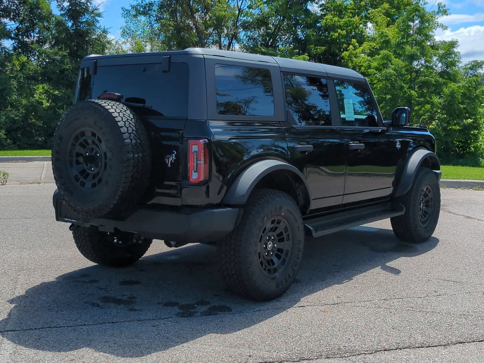 Thumbnail: 2026 Ford Bronco - 8
