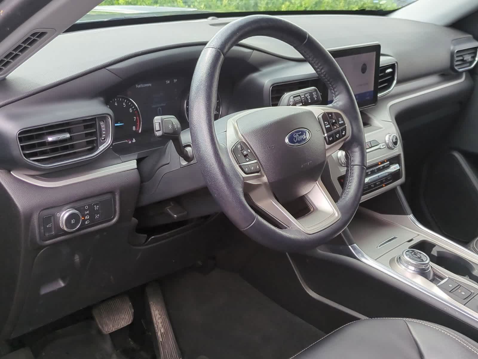 Thumbnail: 2022 Ford Explorer - 10