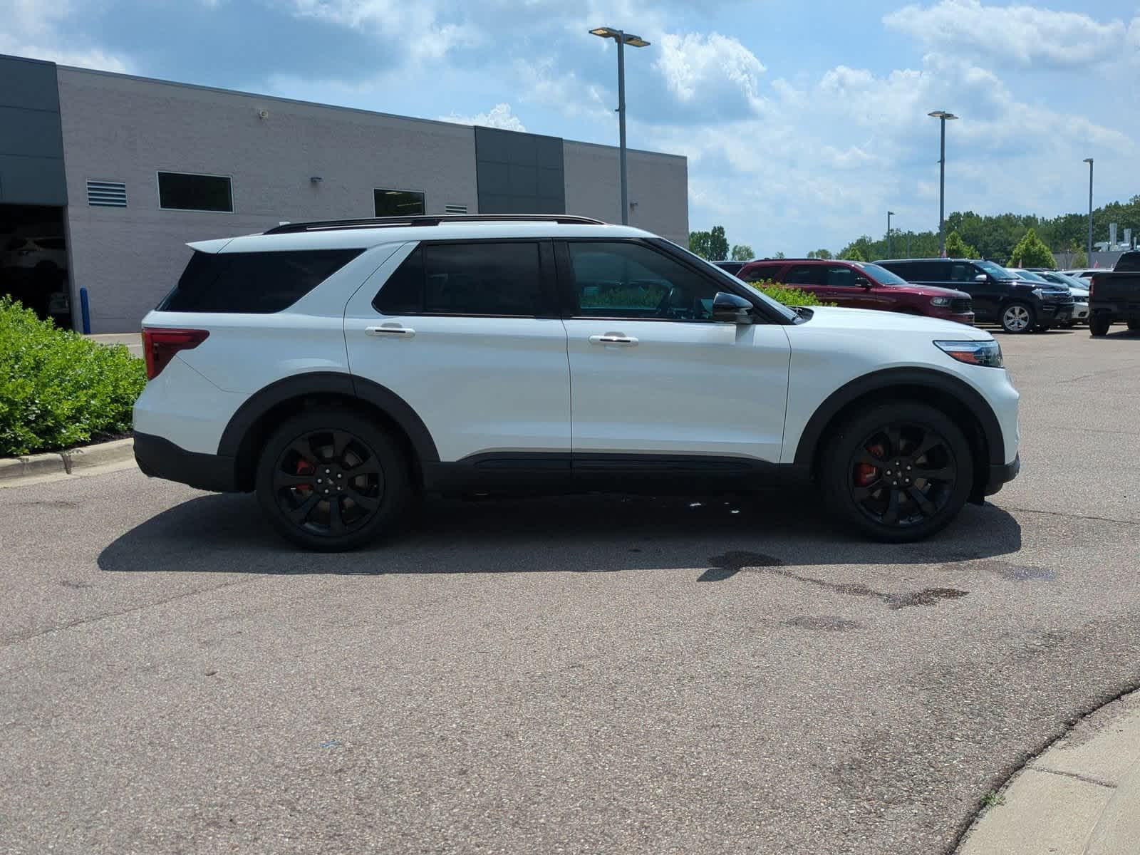 Thumbnail: 2021 Ford Explorer - 9