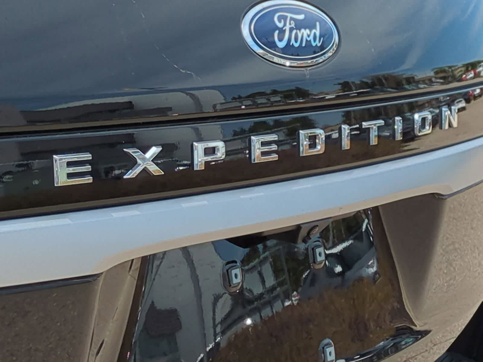 Thumbnail: 2022 Ford Expedition - 13