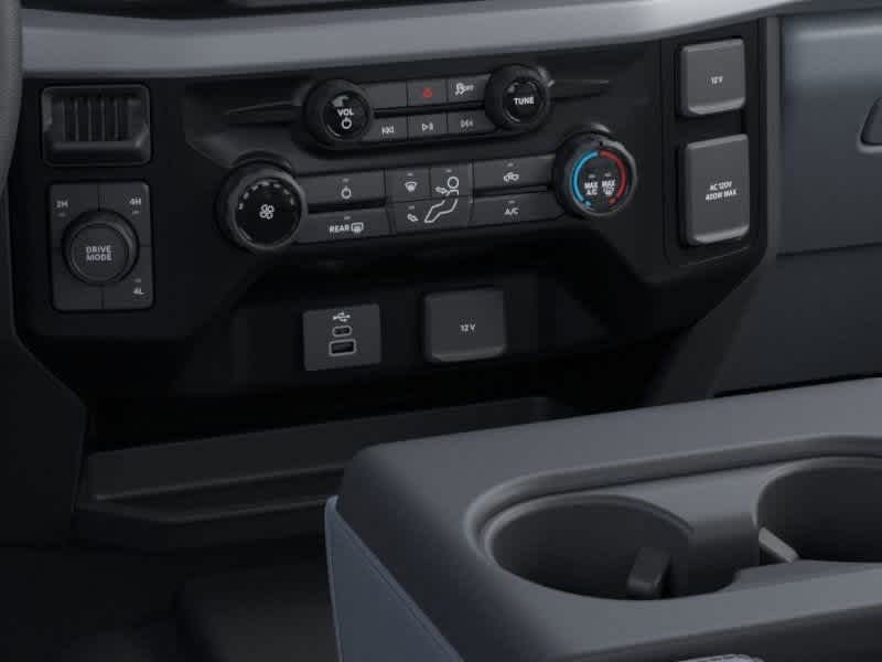 Thumbnail: 2025 Ford Econoline - 15