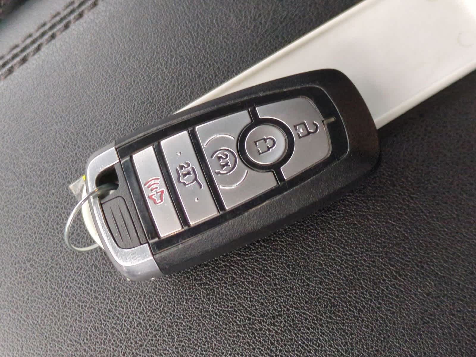 Thumbnail: 2023 Ford Edge - 33