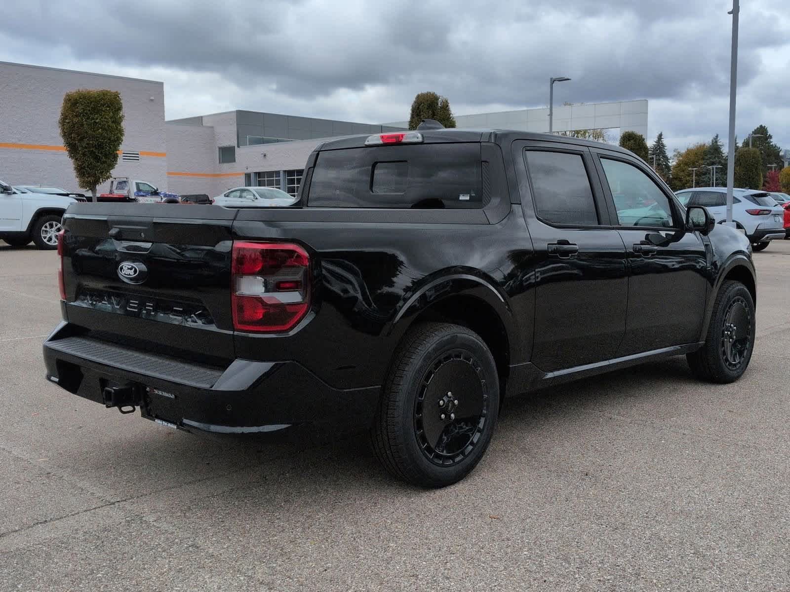 Thumbnail: 2025 Ford Maverick - 8