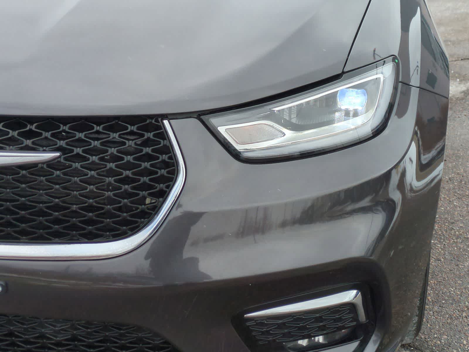 Thumbnail: 2022 Chrysler Pacifica - 11