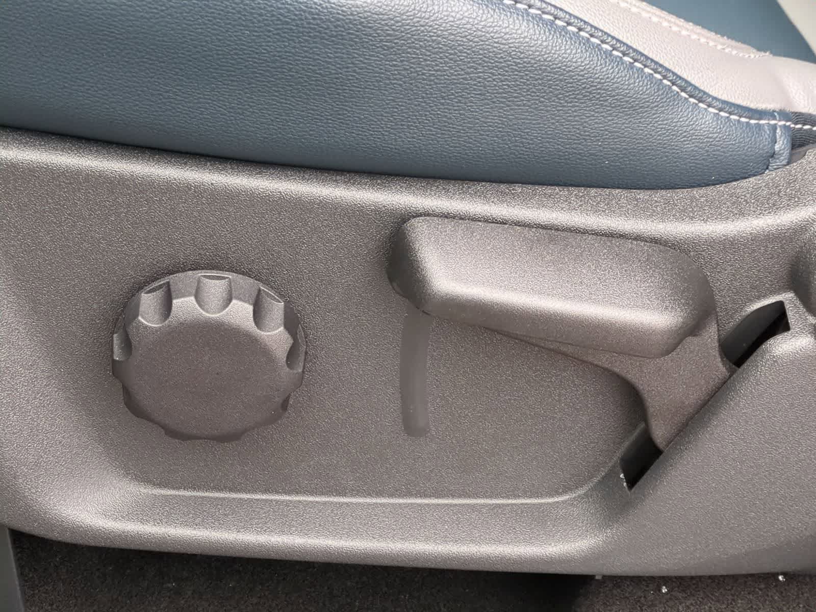 Thumbnail: 2023 Ford Bronco - 18