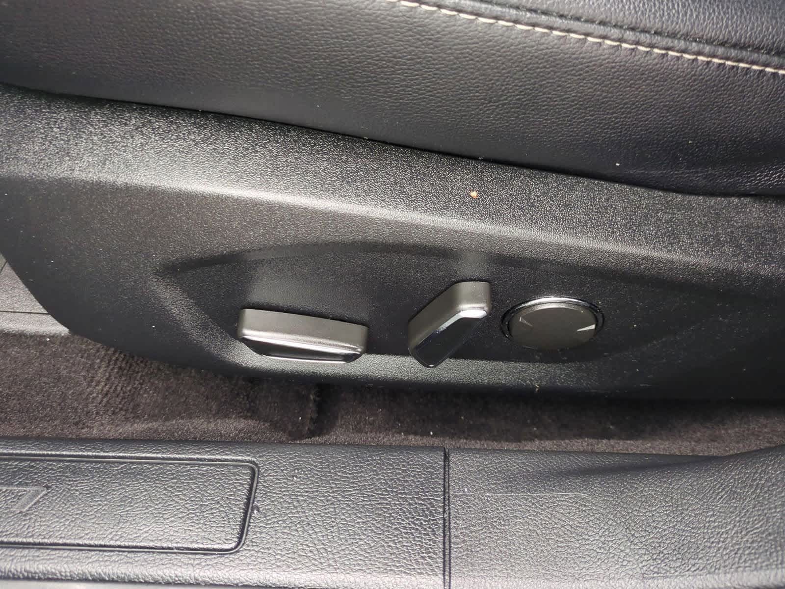 Thumbnail: 2020 Ford Fusion - 17