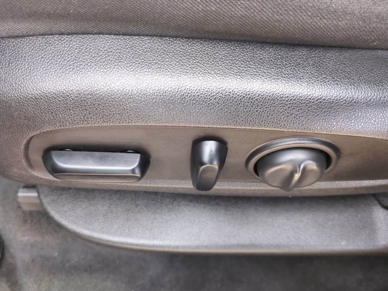 Thumbnail: 2018 Chevrolet Traverse - 17