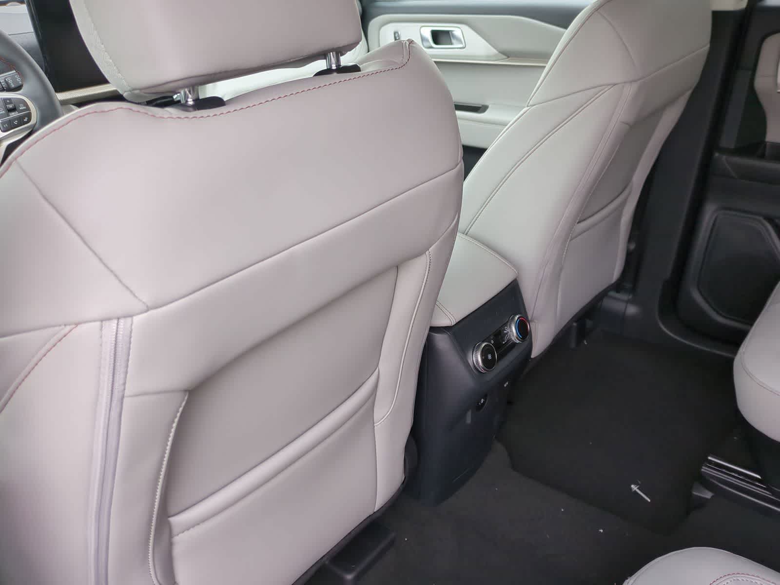 Thumbnail: 2026 Ford Explorer - 18