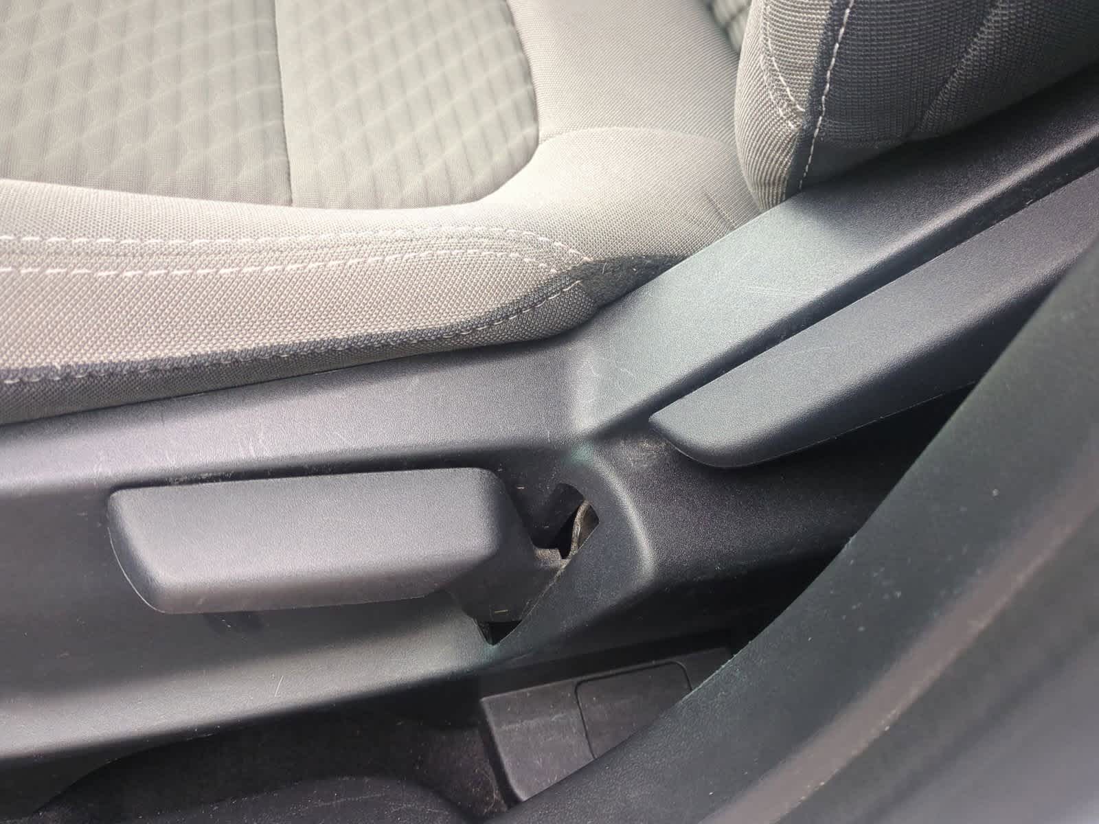 Thumbnail: 2022 Ford Escape - 17