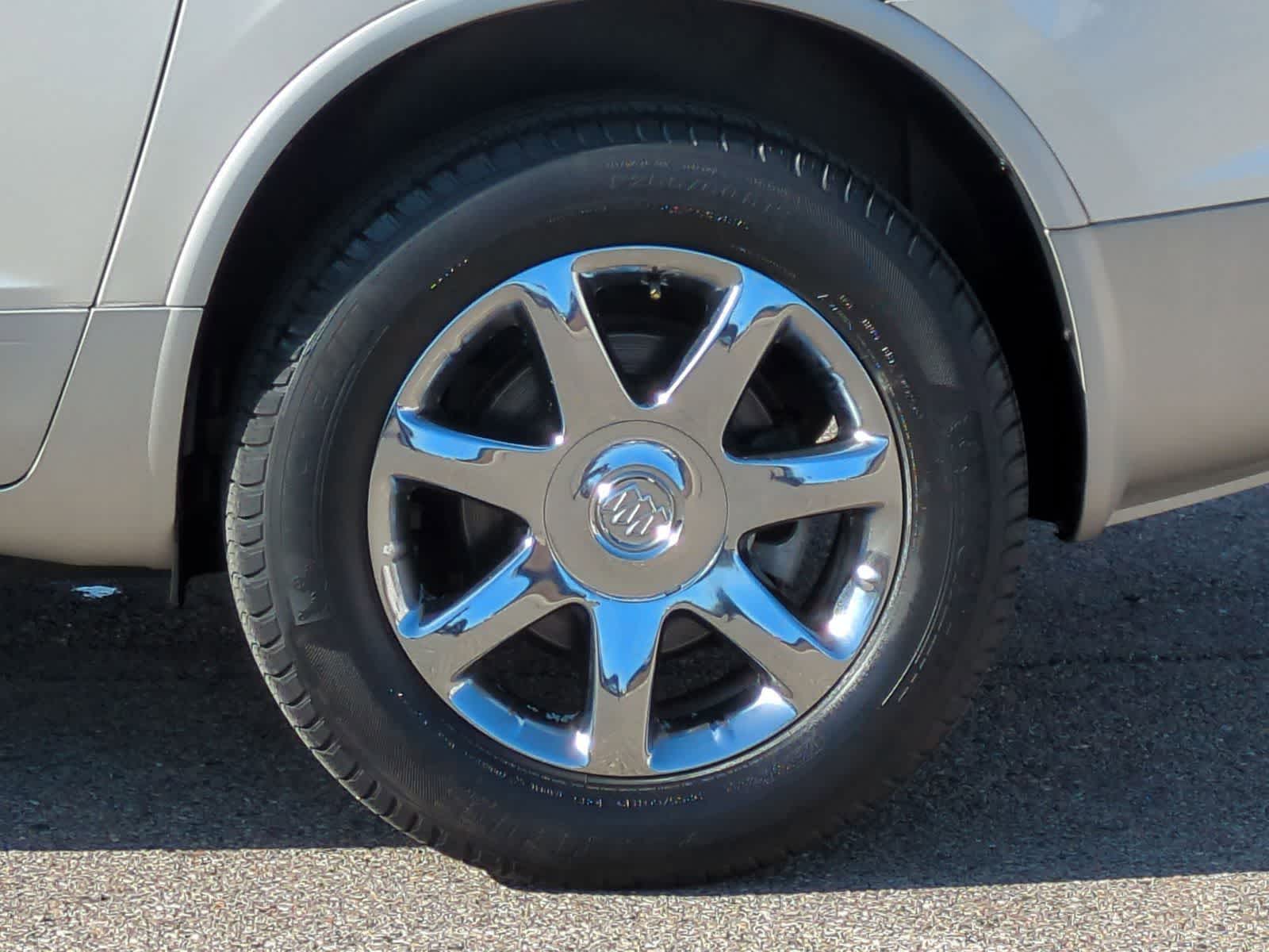 Thumbnail: 2010 Buick Enclave - 14