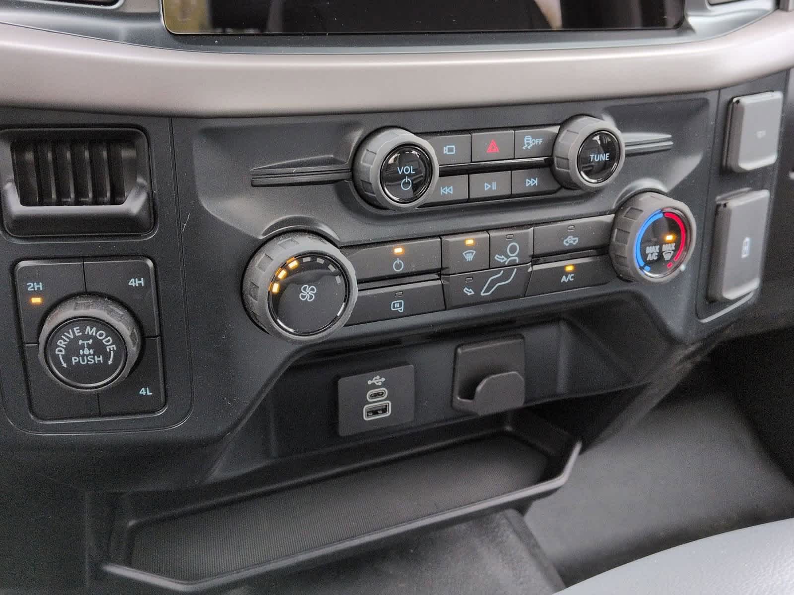 Thumbnail: 2025 Ford F-150 - 29