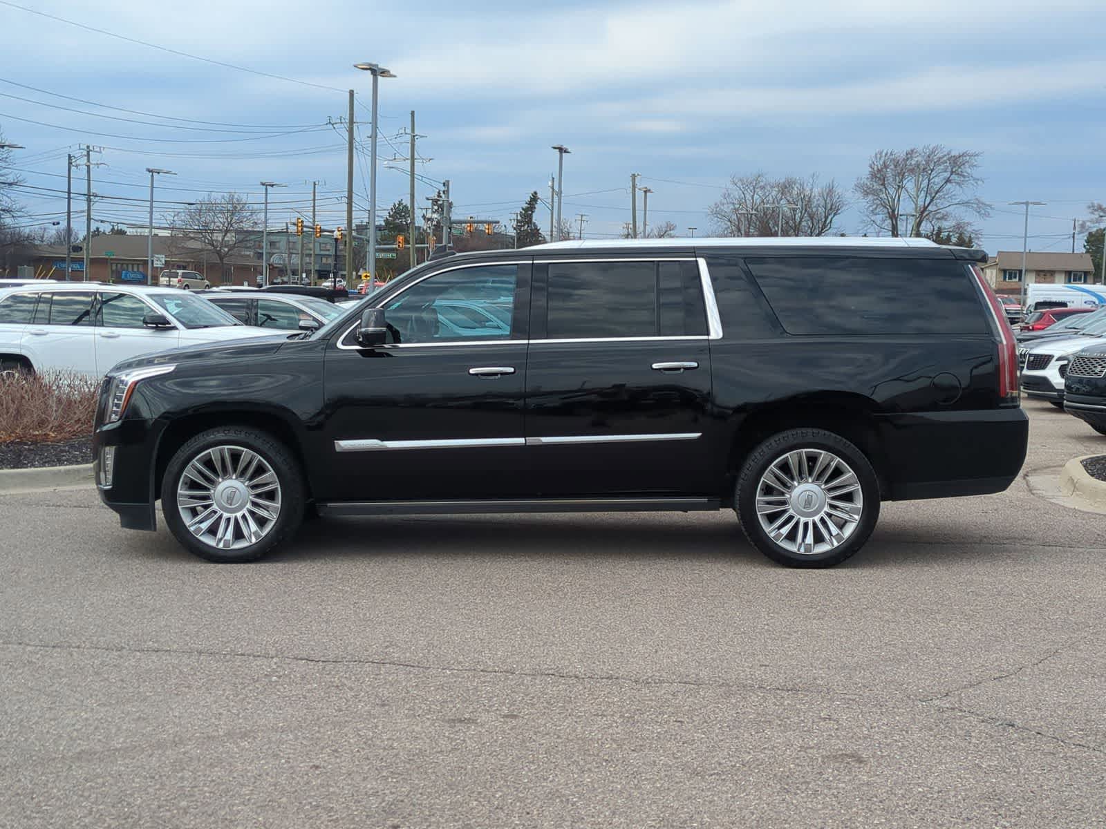 Thumbnail: 2015 Cadillac Escalade - 5