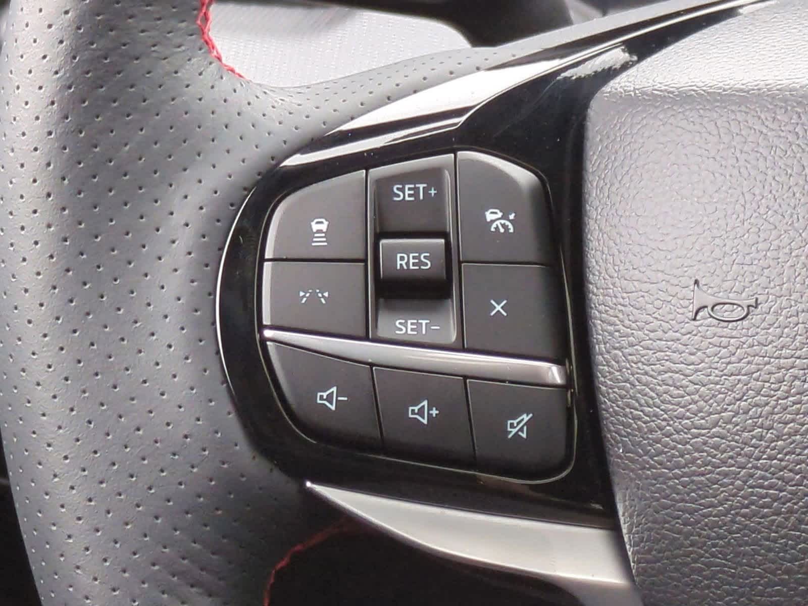 Thumbnail: 2025 Ford Explorer - 25