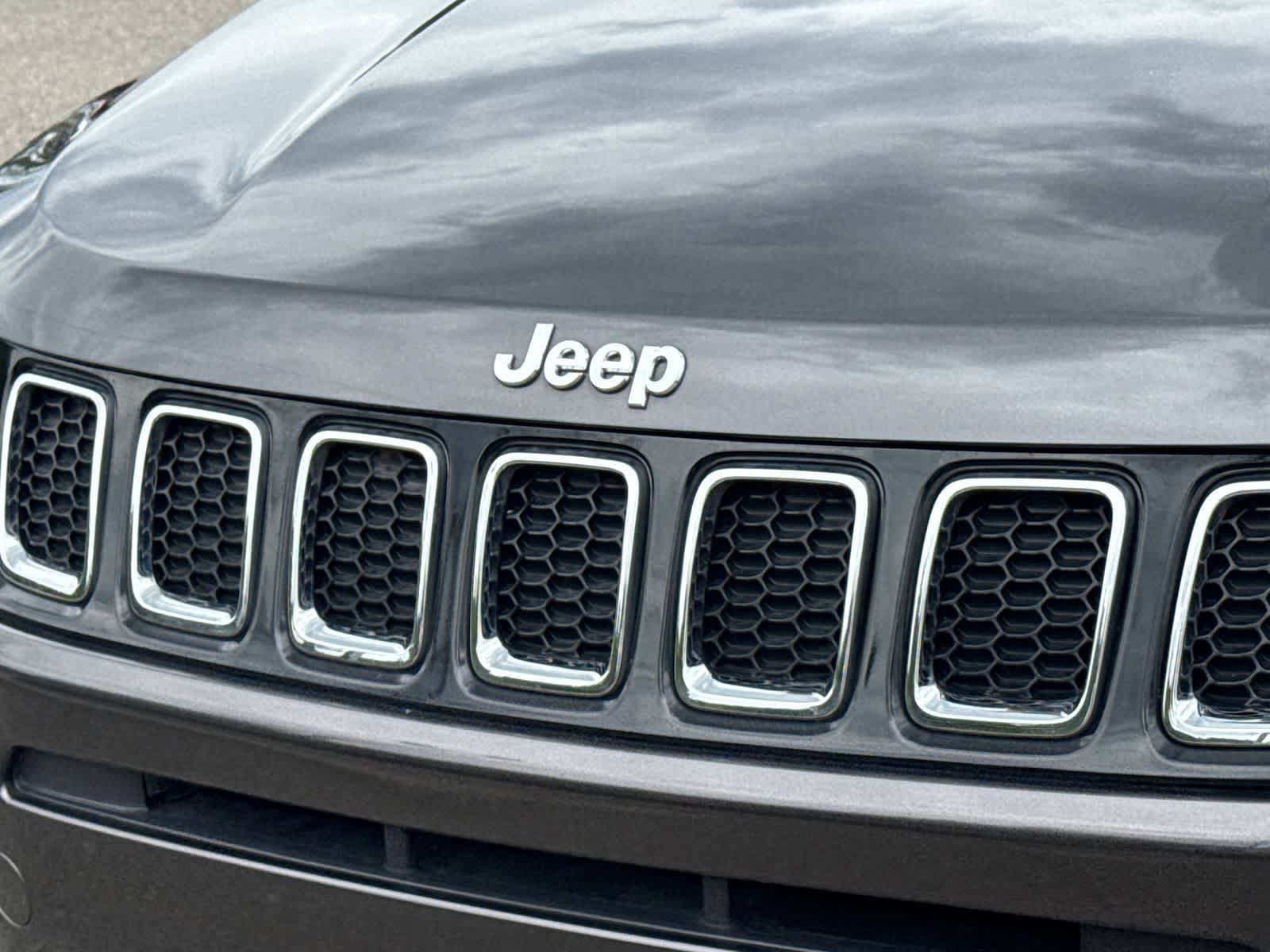 Thumbnail: 2019 Jeep Compass - 12
