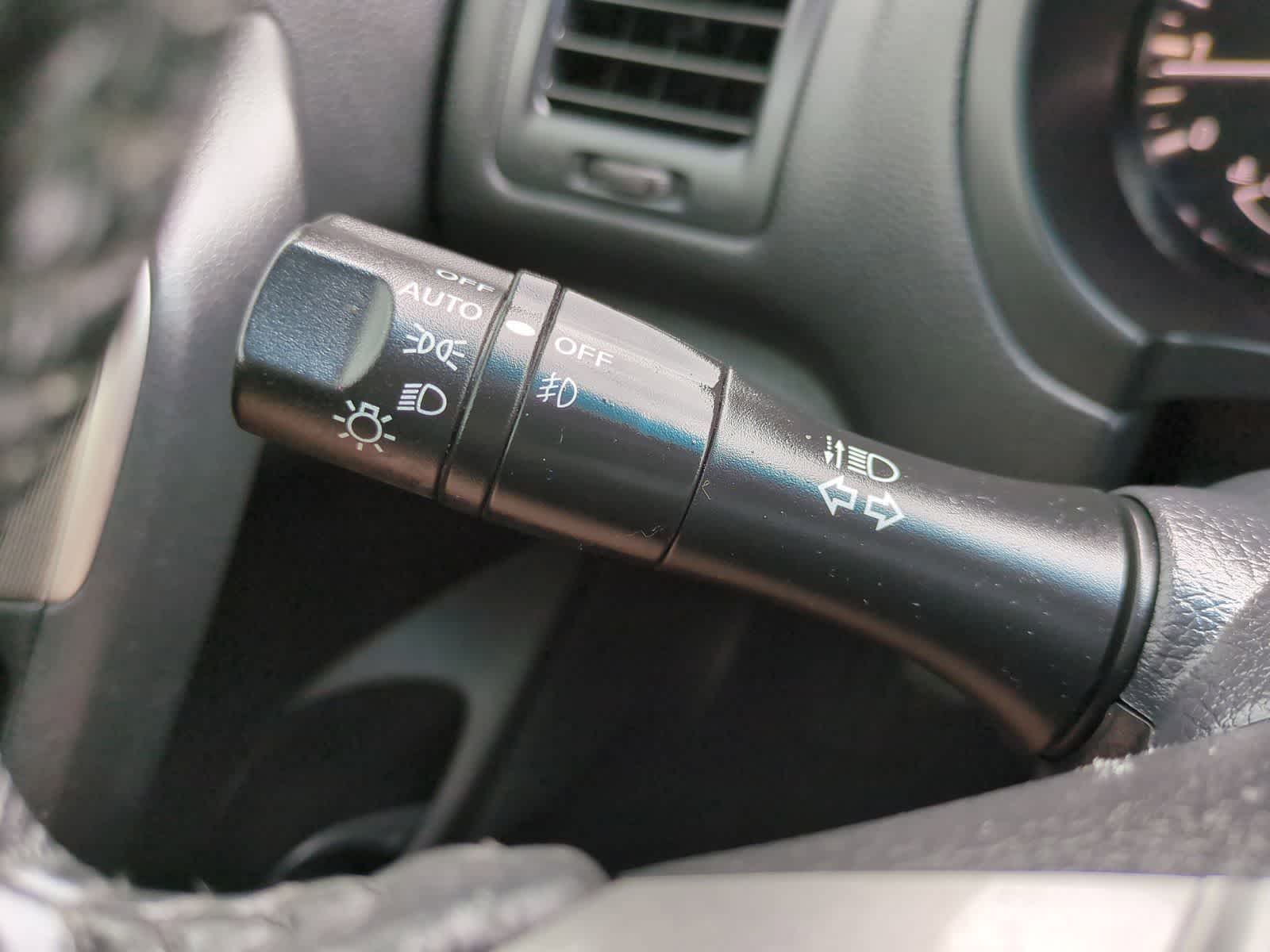 Thumbnail: 2015 Nissan Altima - 28