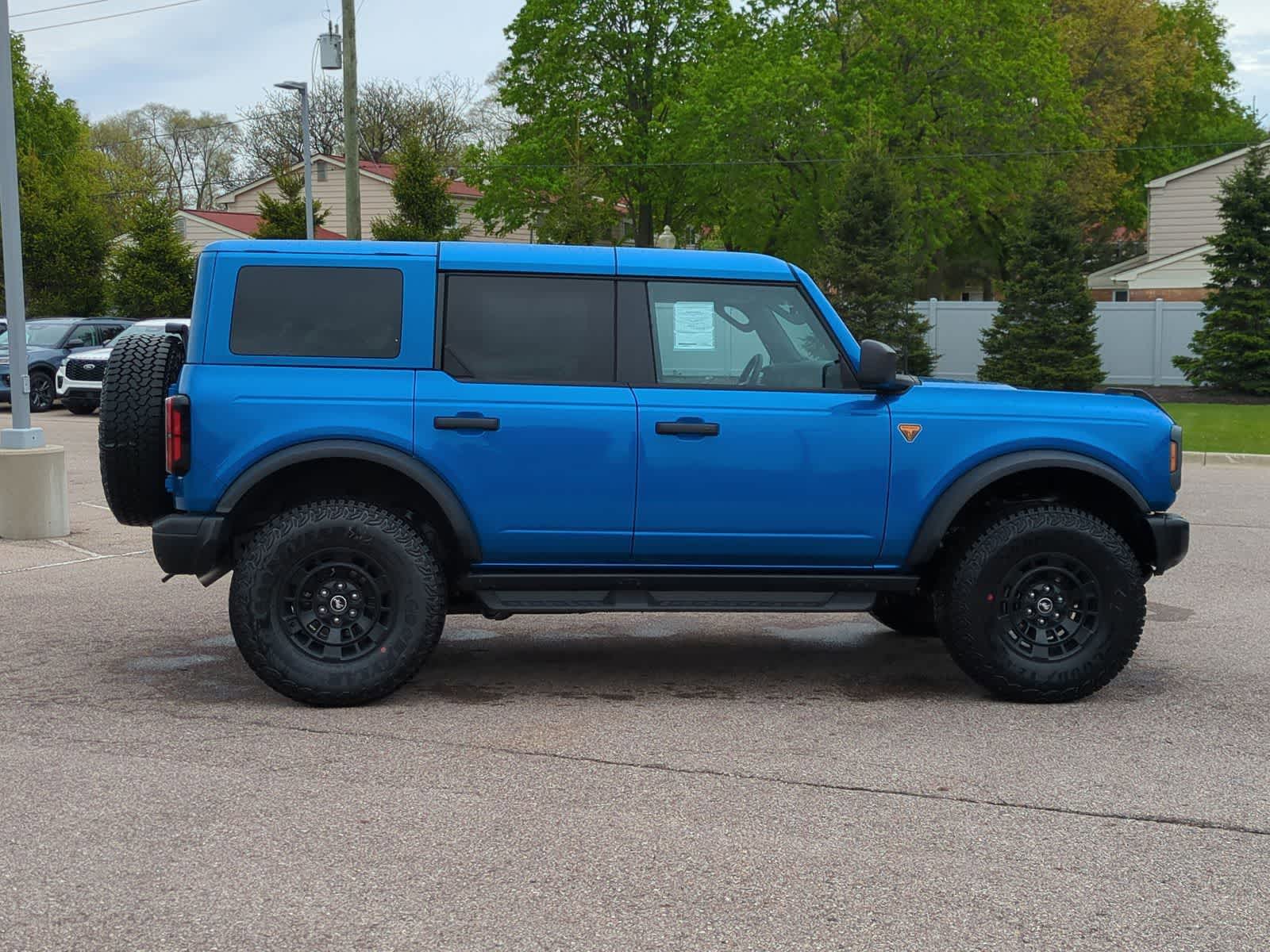 Thumbnail: 2026 Ford Bronco - 9