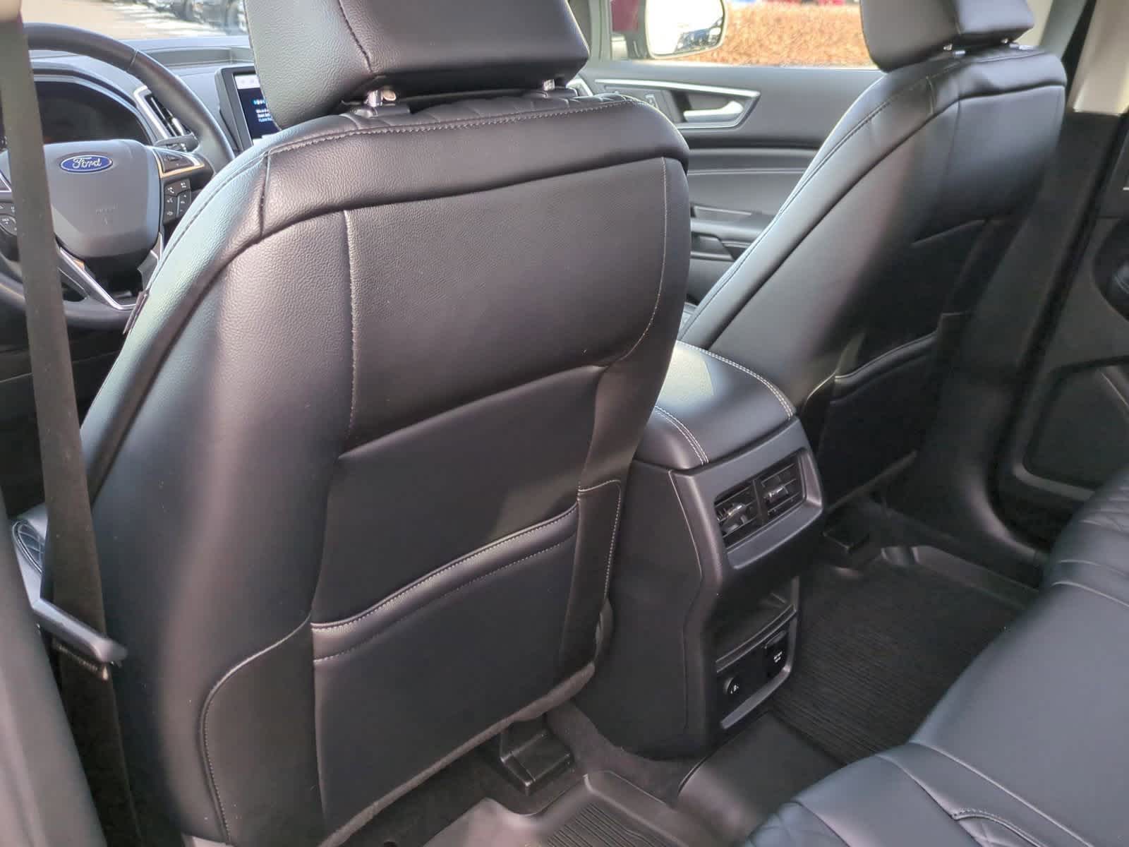 Thumbnail: 2023 Ford Edge - 18