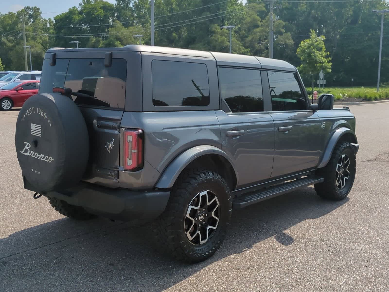 Thumbnail: 2022 Ford Bronco - 8
