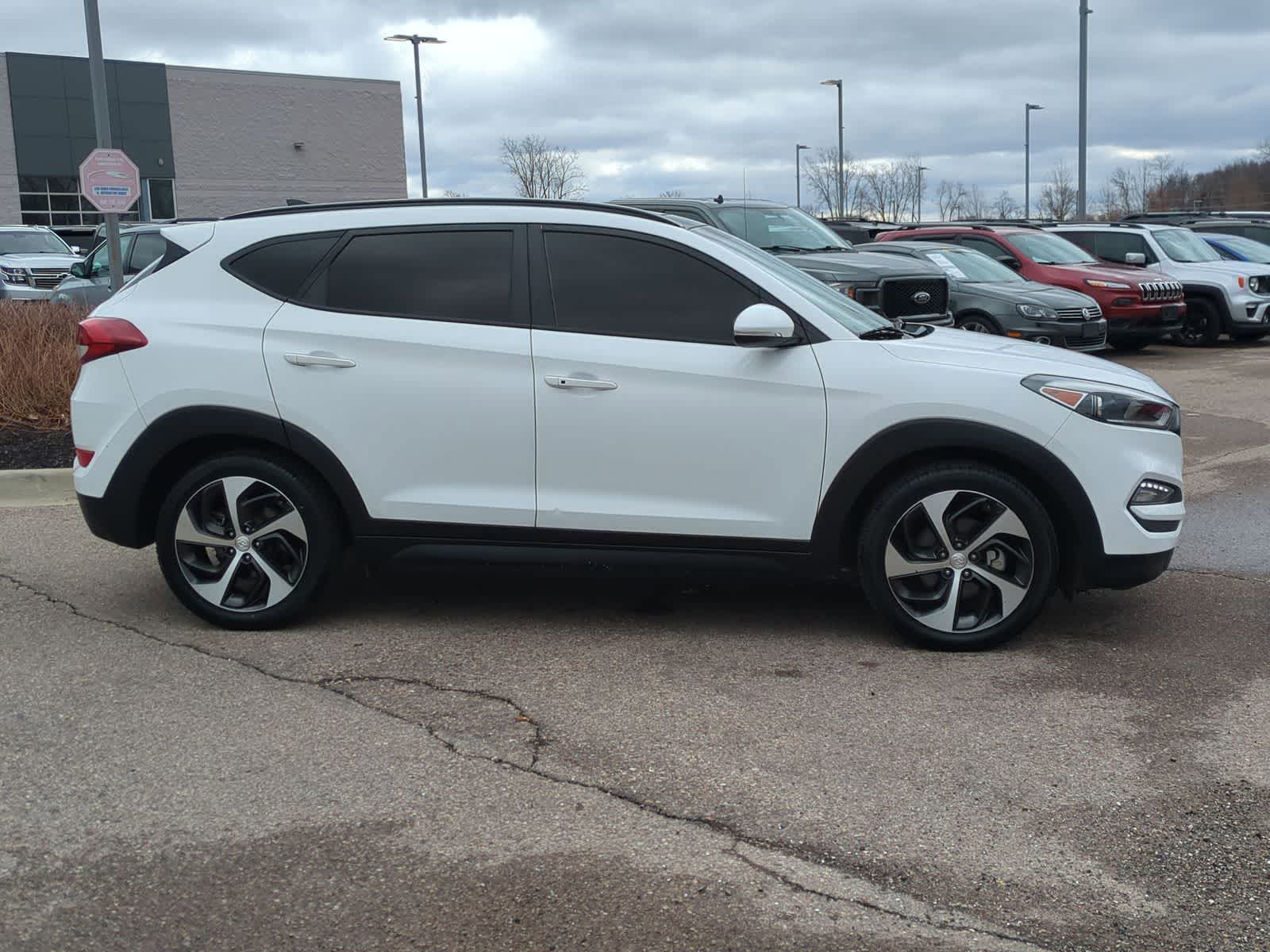Thumbnail: 2018 Hyundai Tucson - 8