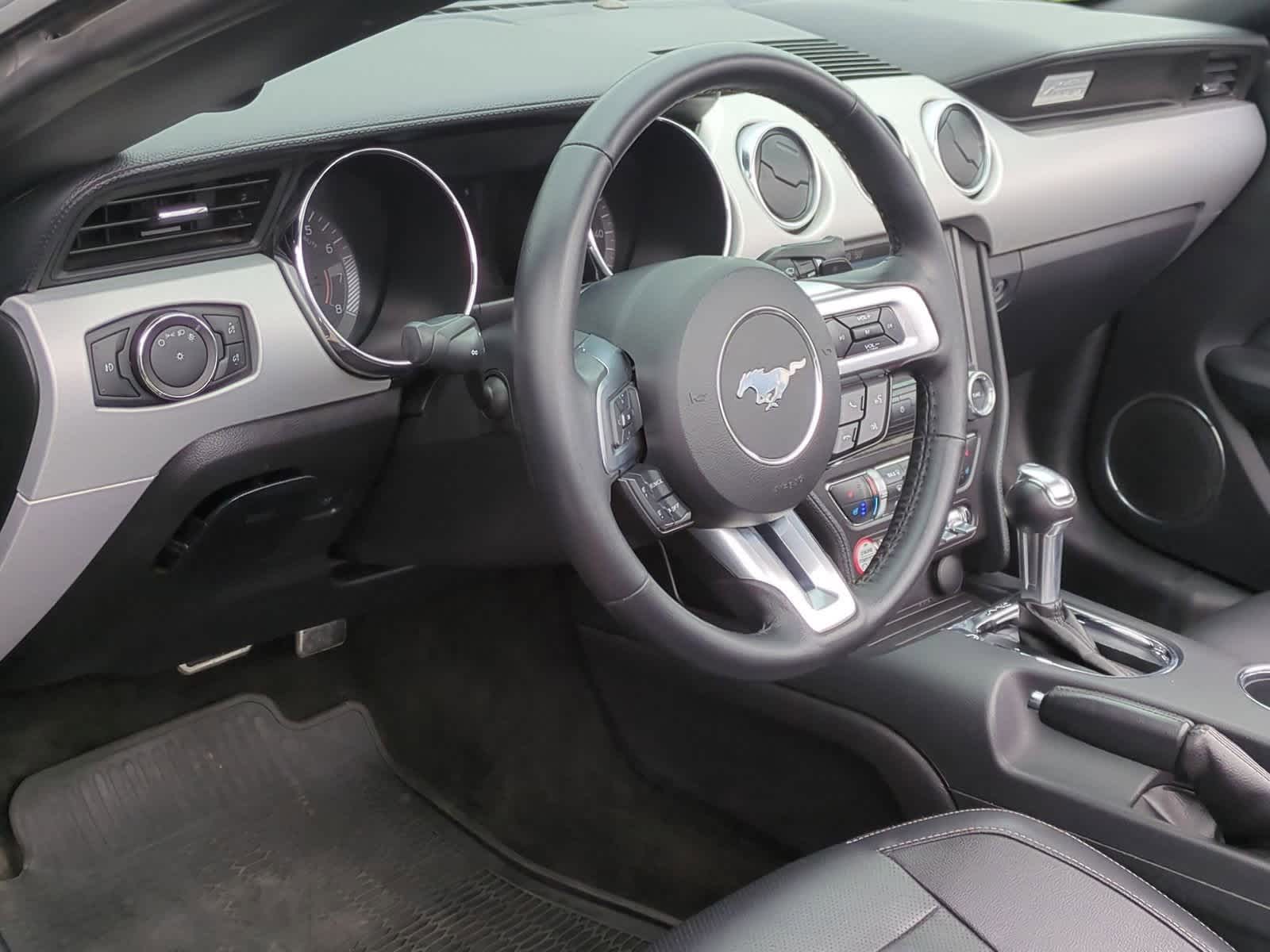 Thumbnail: 2017 Ford Mustang - 10