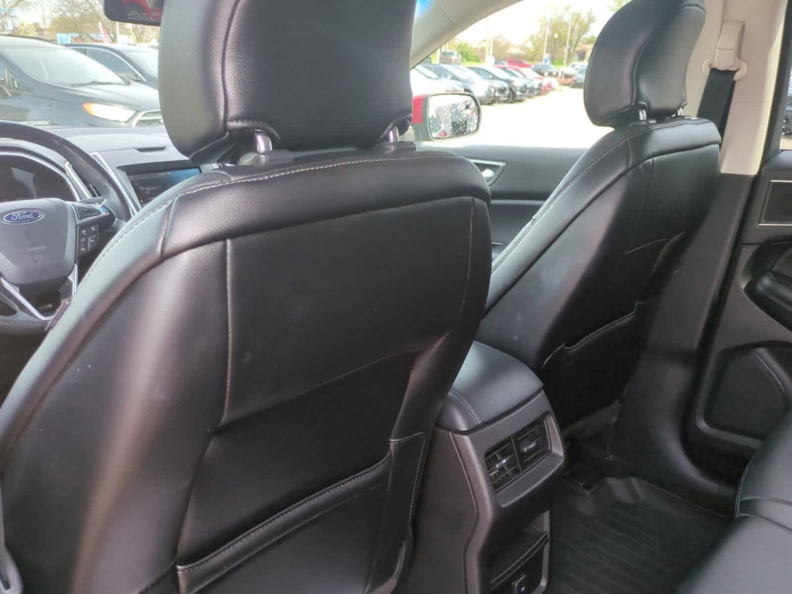 2015 Ford Edge SEL 18