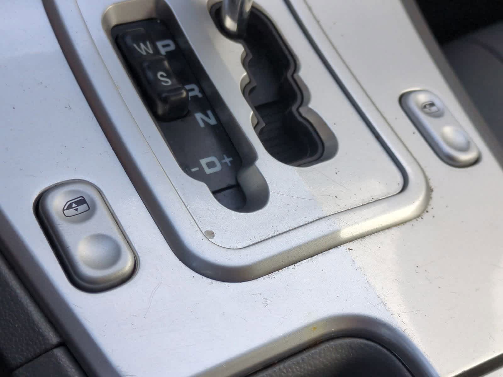 Thumbnail: 2004 Chrysler Crossfire - 22