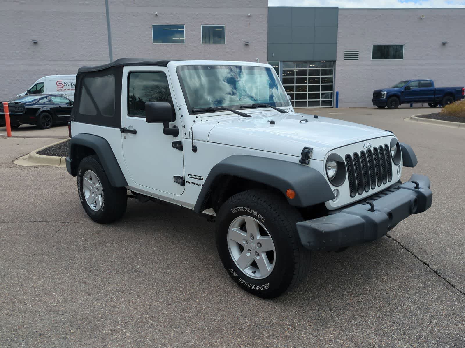 Thumbnail: 2016 Jeep Wrangler - 2