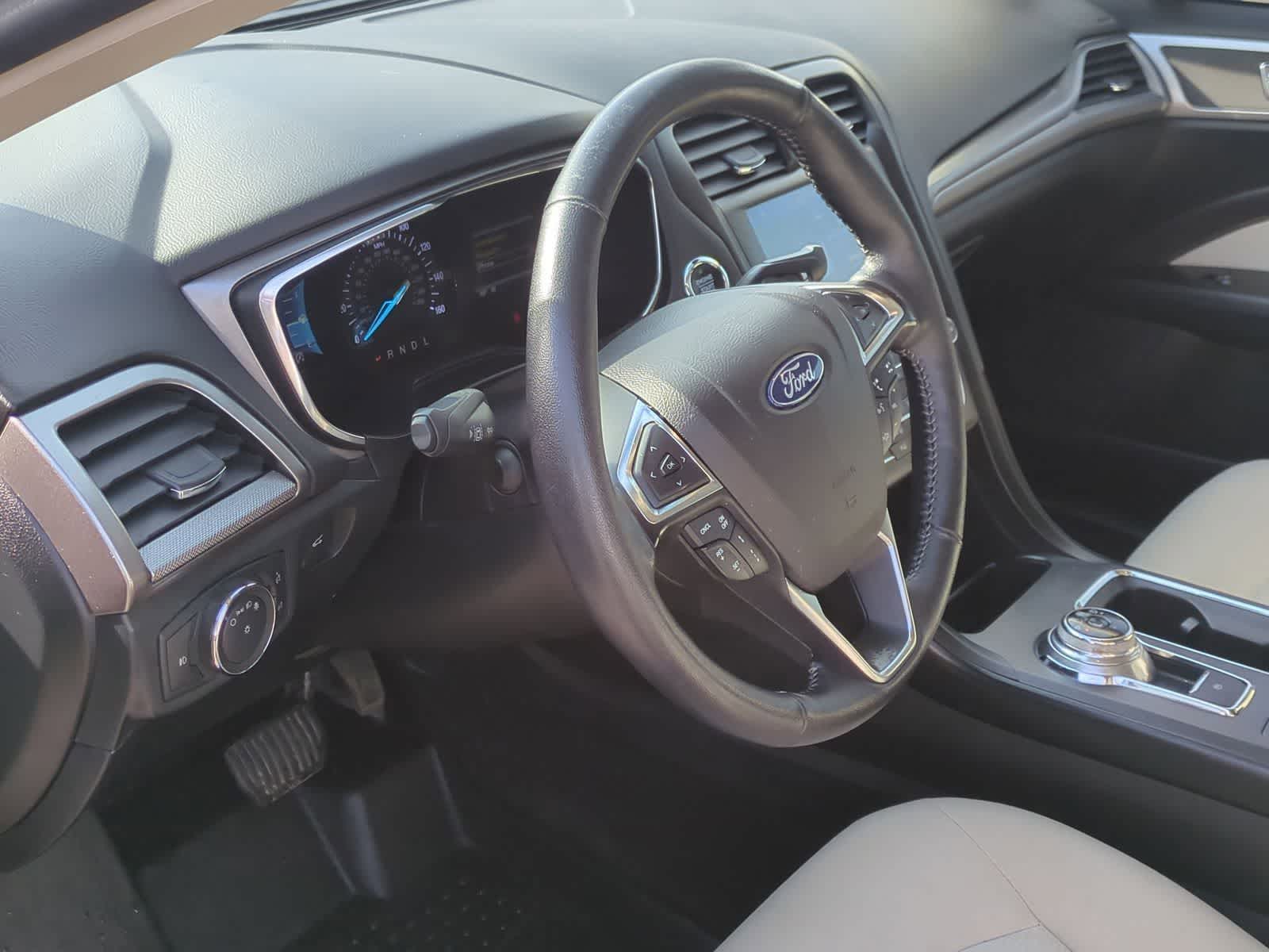 Thumbnail: 2020 Ford Fusion - 10