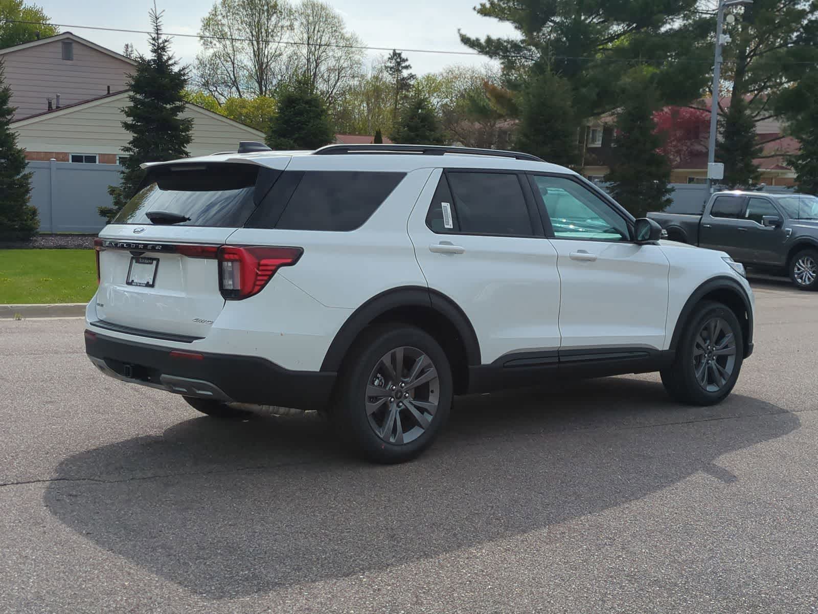 Thumbnail: 2026 Ford Explorer - 8