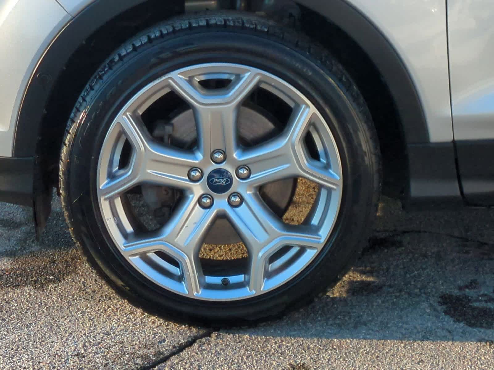 Thumbnail: 2019 Ford Escape - 14