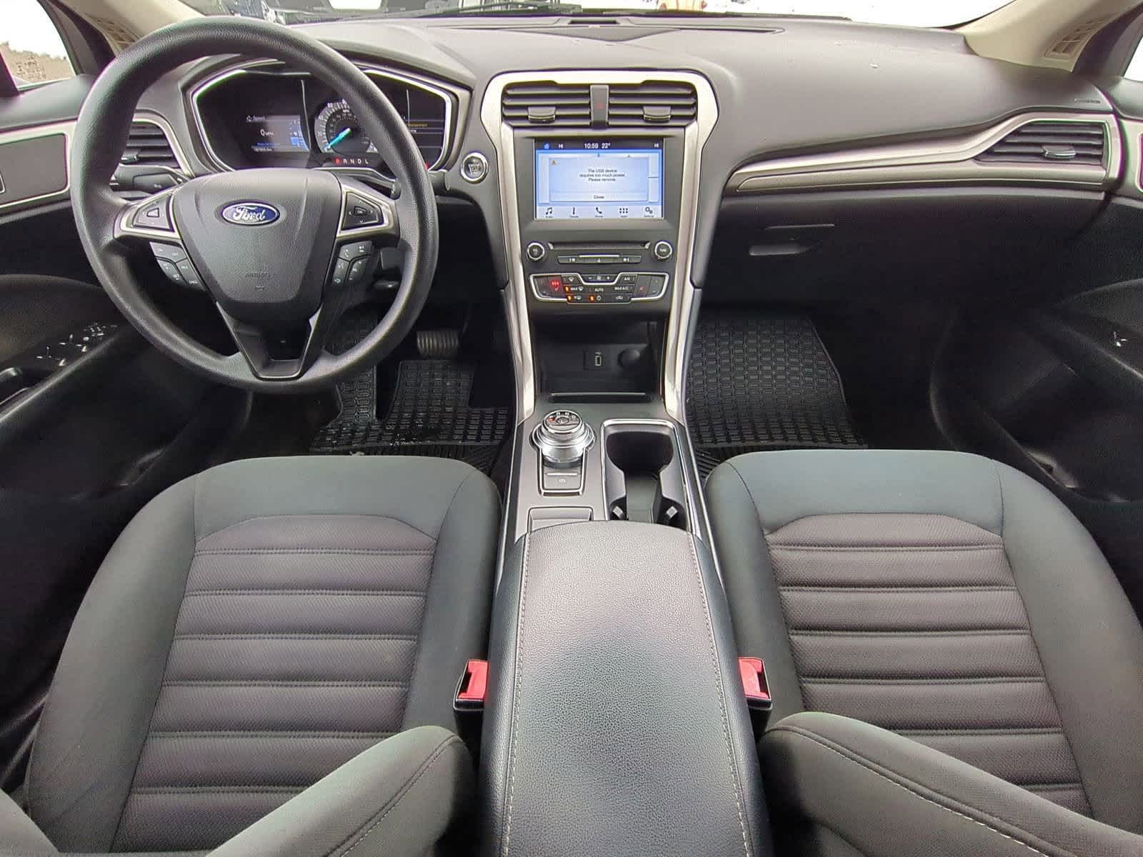 Thumbnail: 2017 Ford Fusion - 15