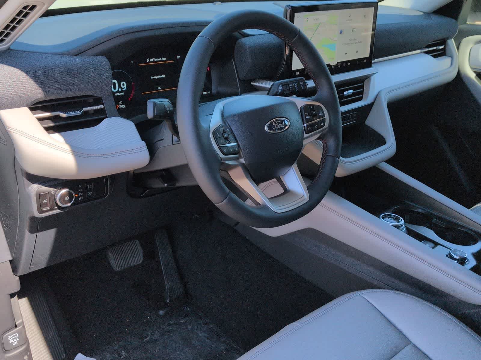 Thumbnail: 2026 Ford Explorer - 8