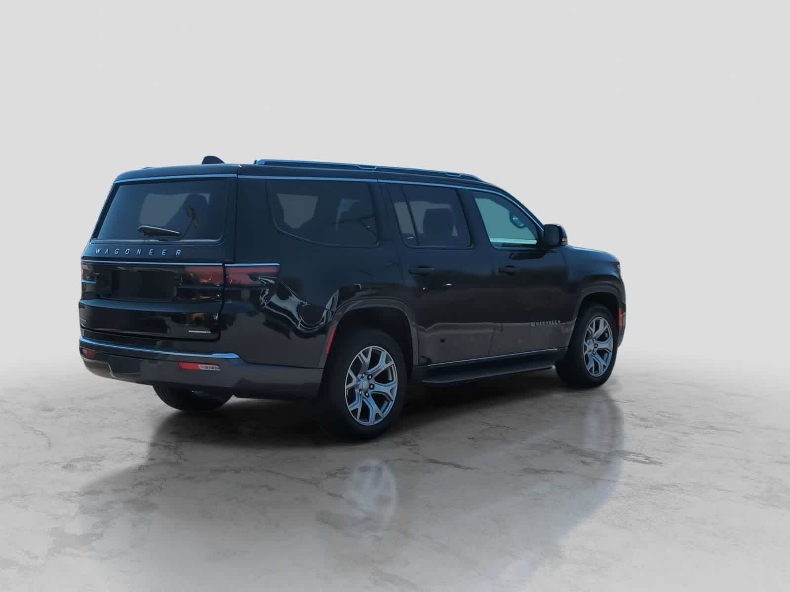 Thumbnail: 2022 Jeep Wagoneer - 8