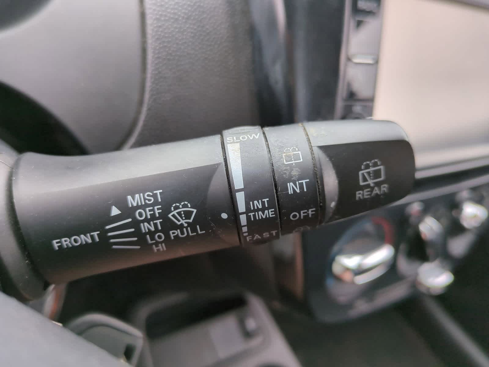 2018 Mitsubishi Mirage ES 24