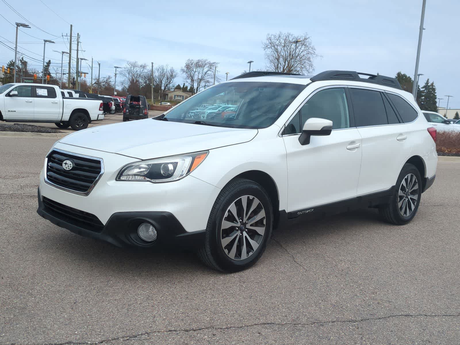 Thumbnail: 2015 Subaru Outback - 4
