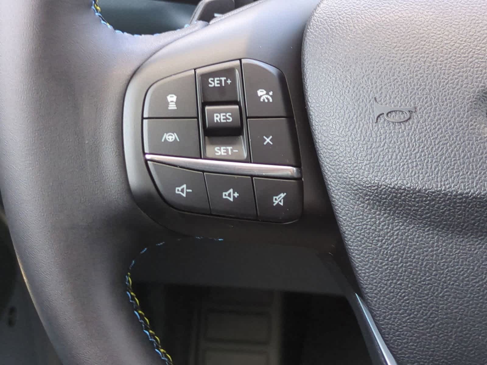 Thumbnail: 2025 Ford Maverick - 25