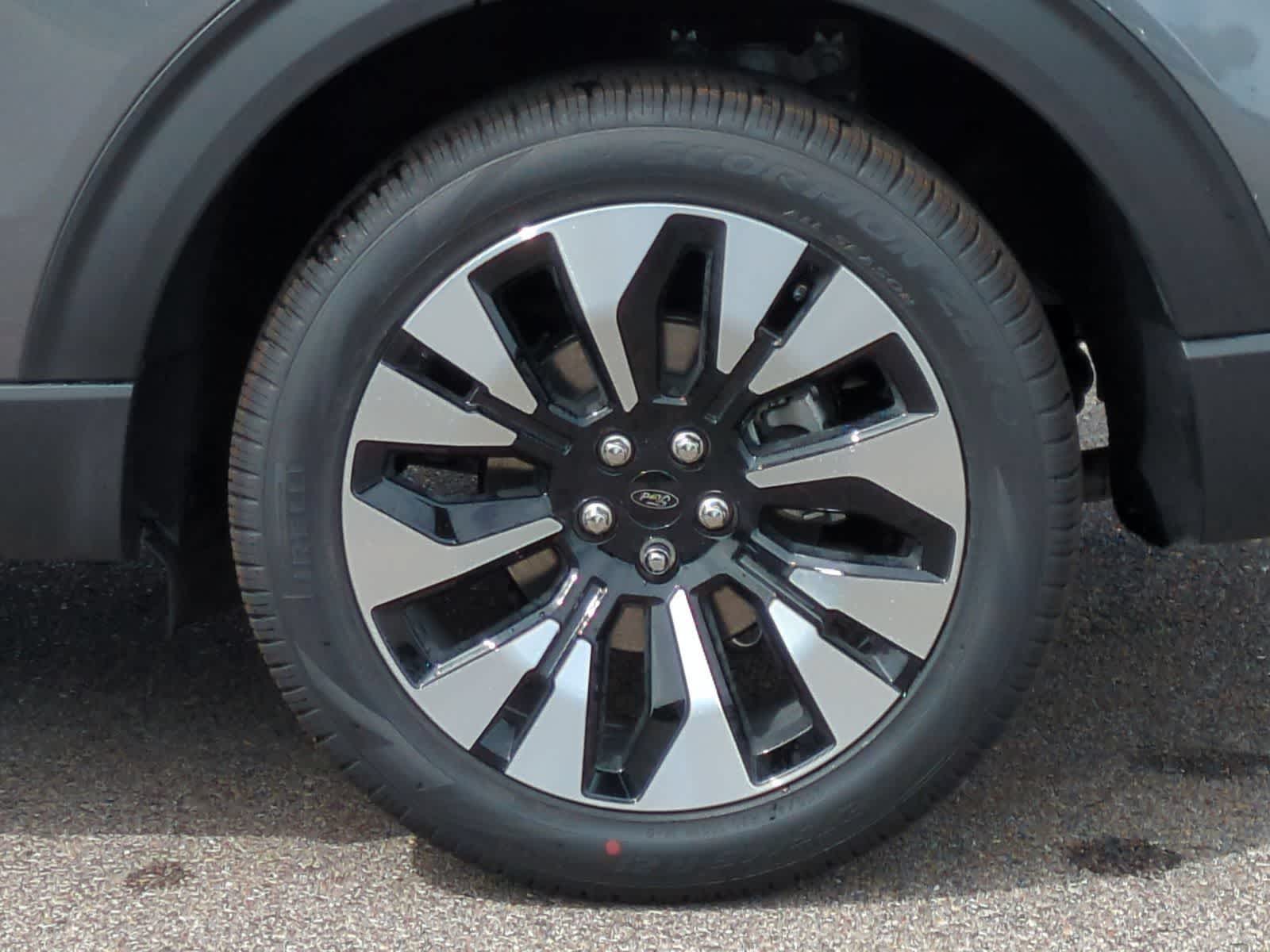 Thumbnail: 2026 Ford Explorer - 14