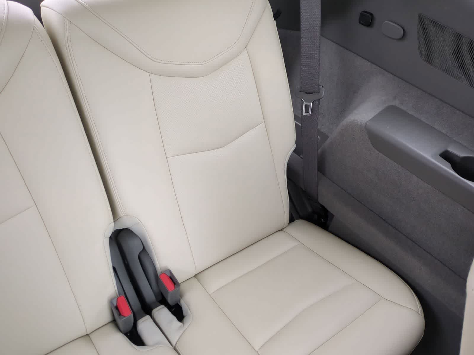 Thumbnail: 2022 Cadillac XT6 - 22