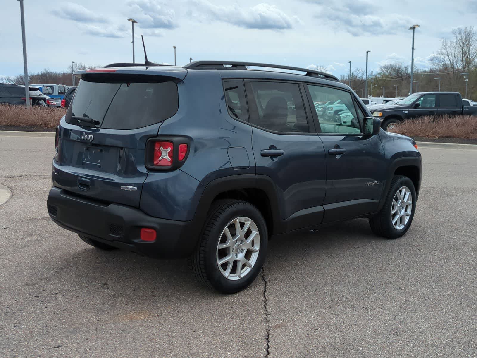 Thumbnail: 2020 Jeep Renegade - 8