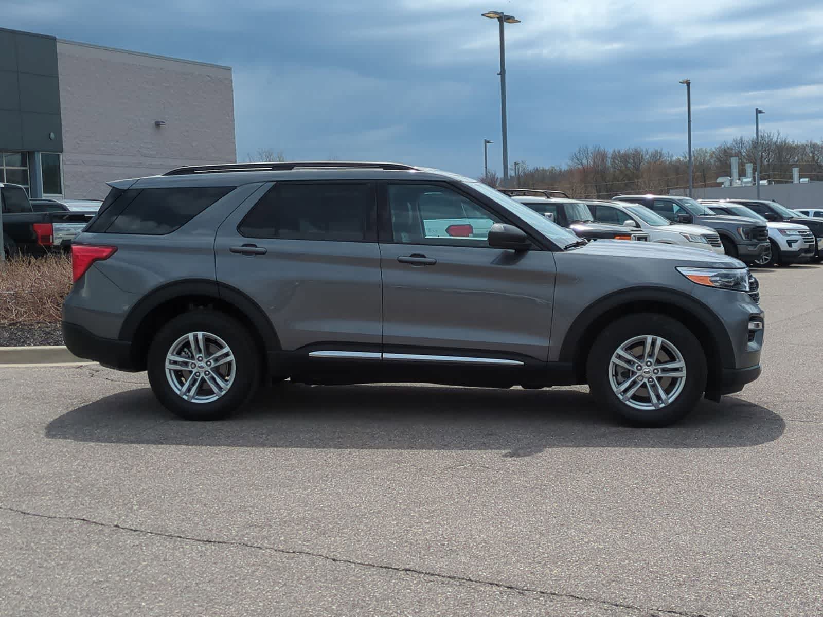 Thumbnail: 2024 Ford Explorer - 9