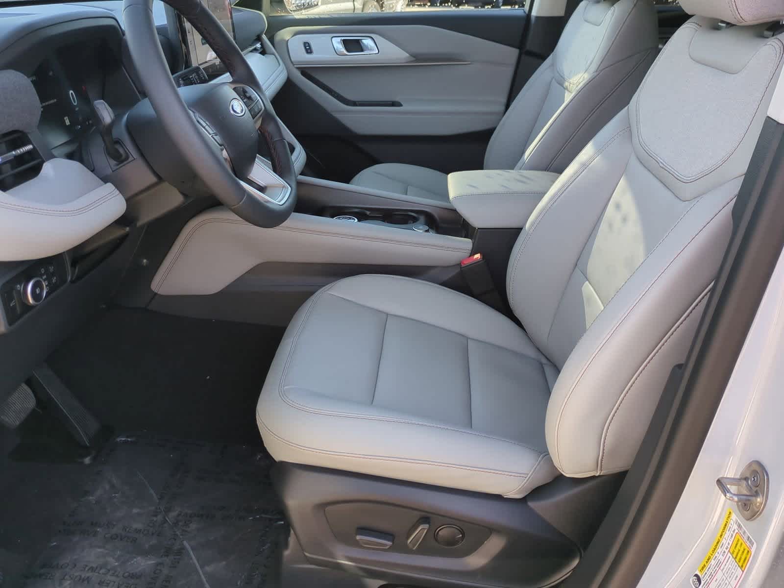 Thumbnail: 2026 Ford Explorer - 16