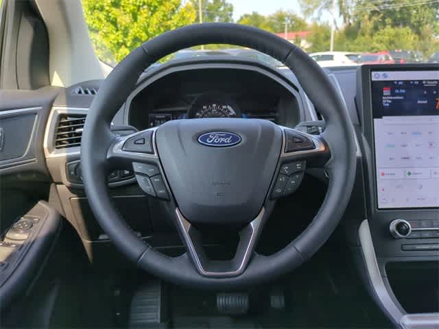 2024 Ford Edge SEL 22