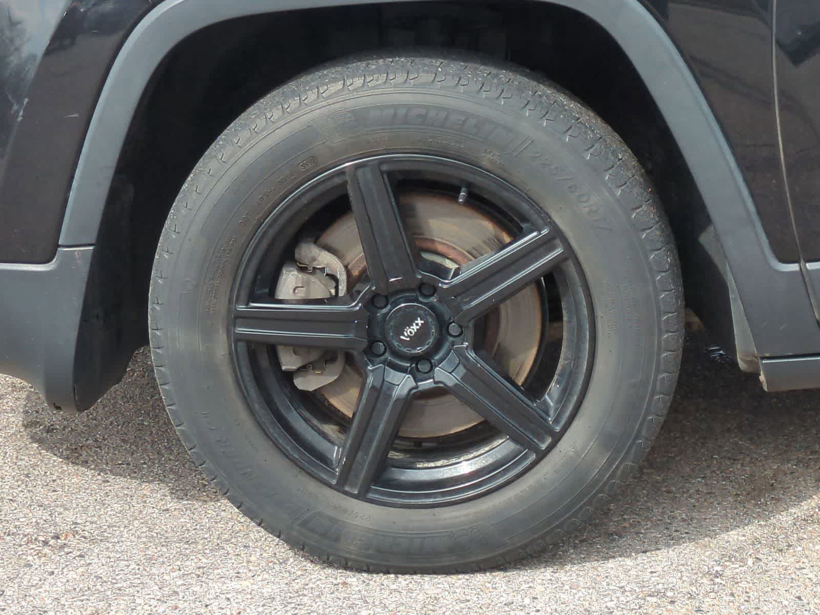 Thumbnail: 2014 Jeep Cherokee - 14
