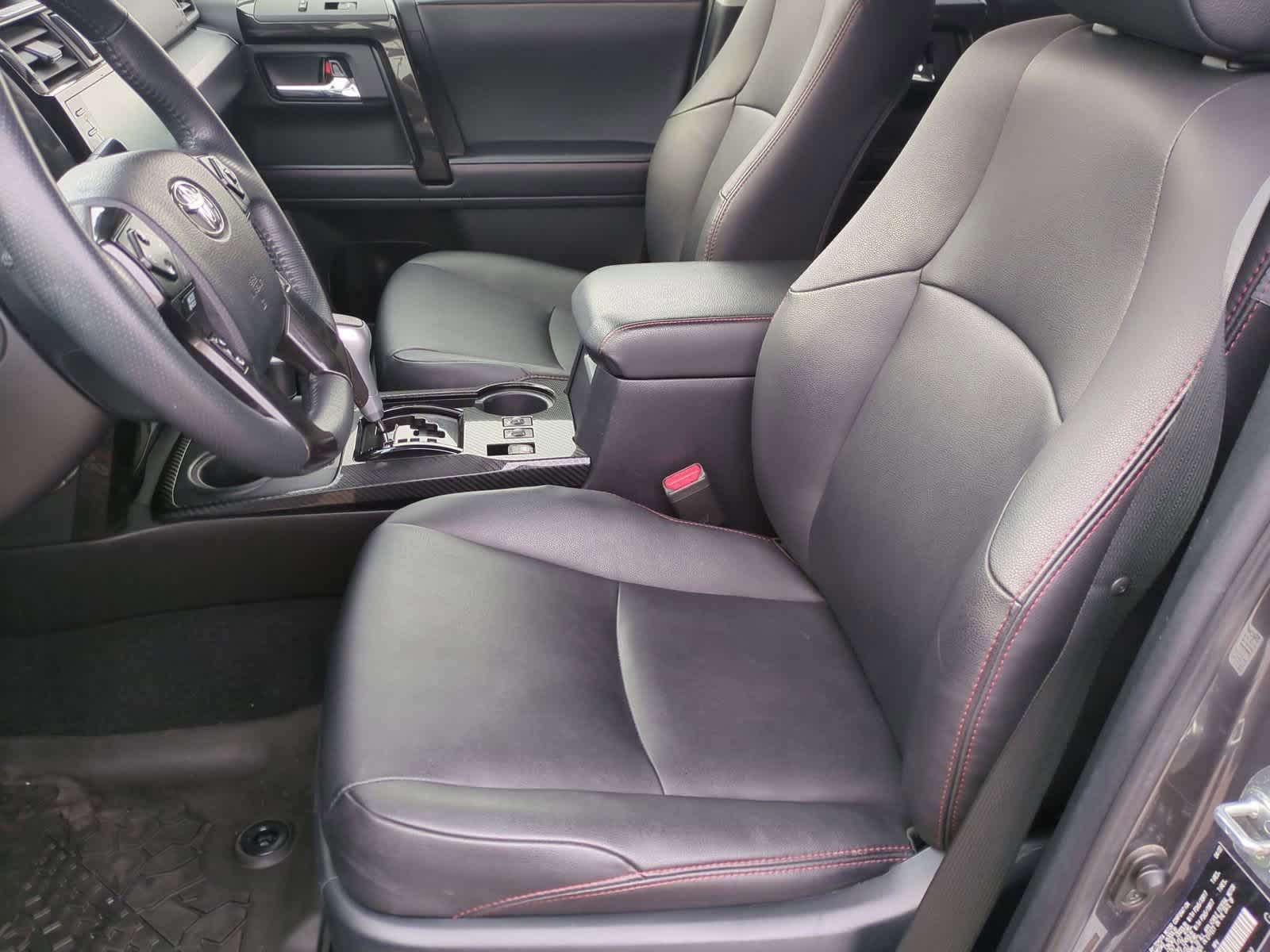 Thumbnail: 2022 Toyota 4Runner - 16