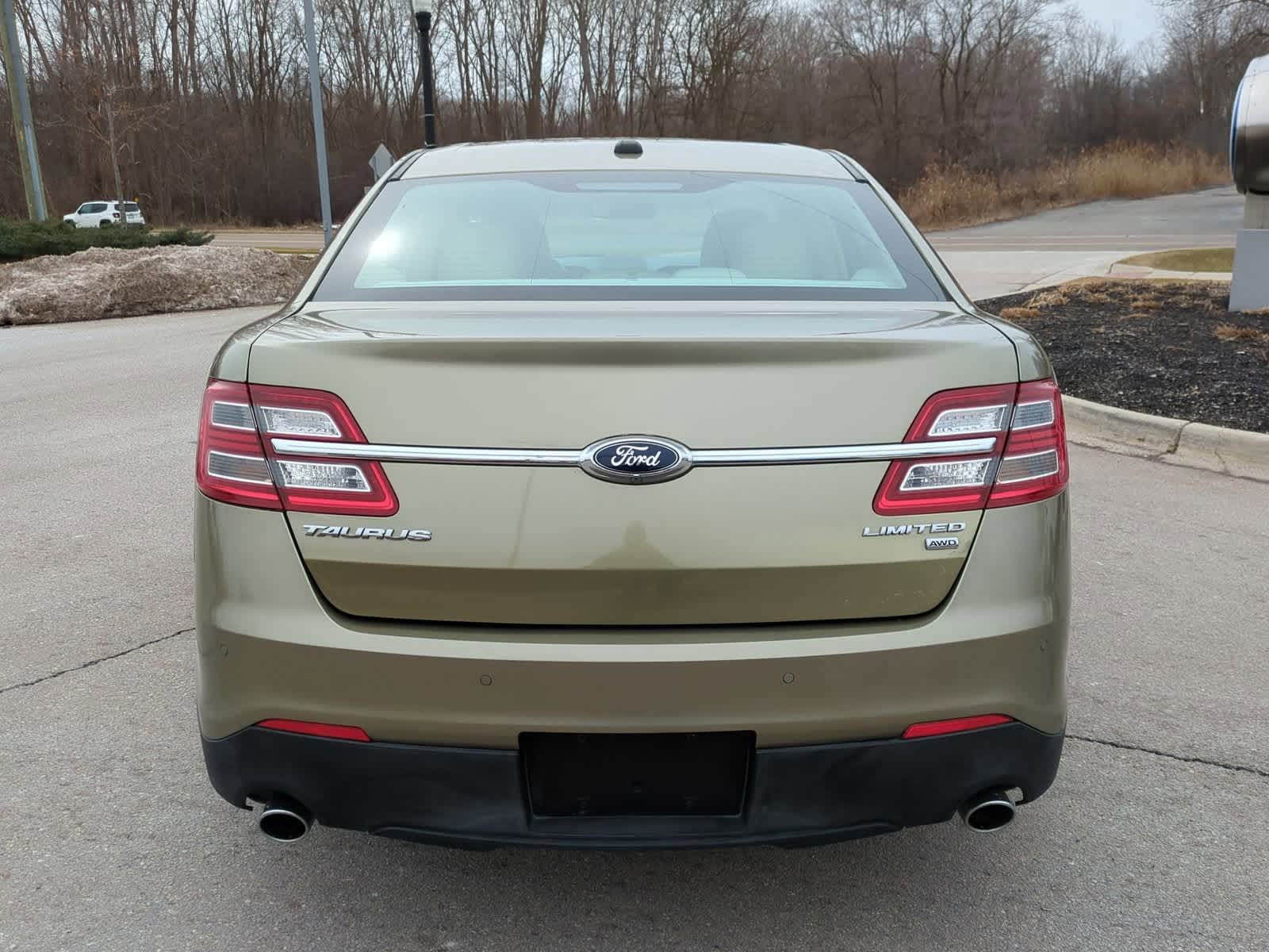 Thumbnail: 2013 Ford Taurus - 7